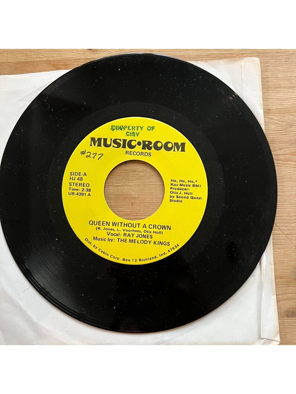 Various - Queen without a Crown/My Old Truck 45rpm VG+ R16